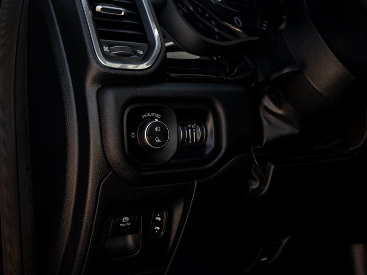 2025 RAM 1500 Laramie Photo