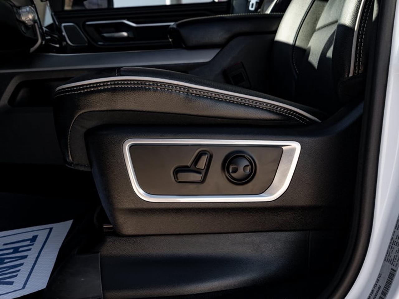 2025 RAM 1500 Laramie Photo