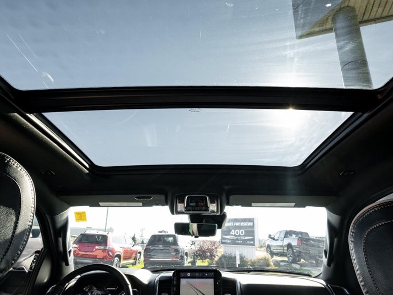 2025 RAM 1500 Laramie Photo
