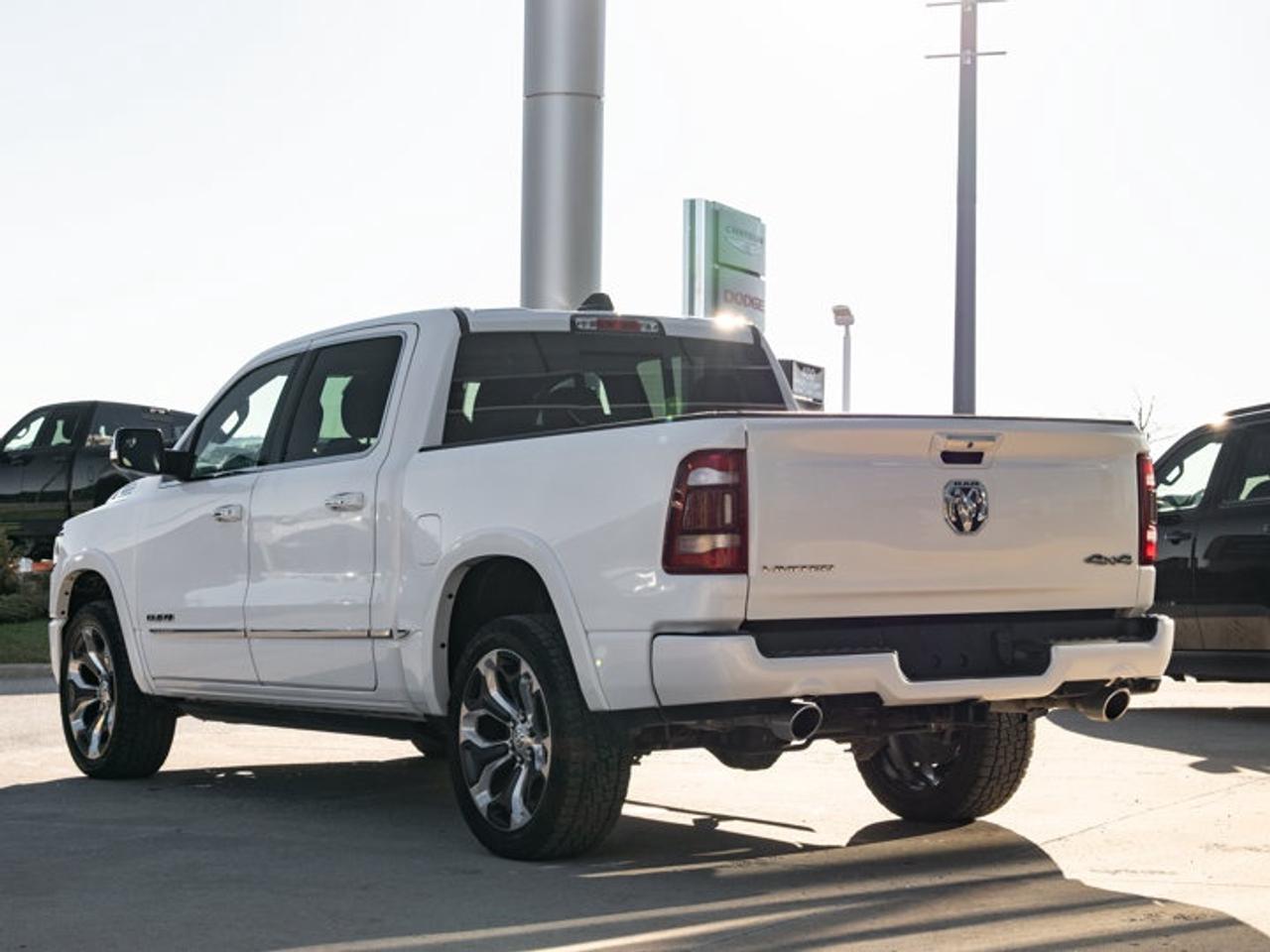 2022 RAM 1500 Limited Photo