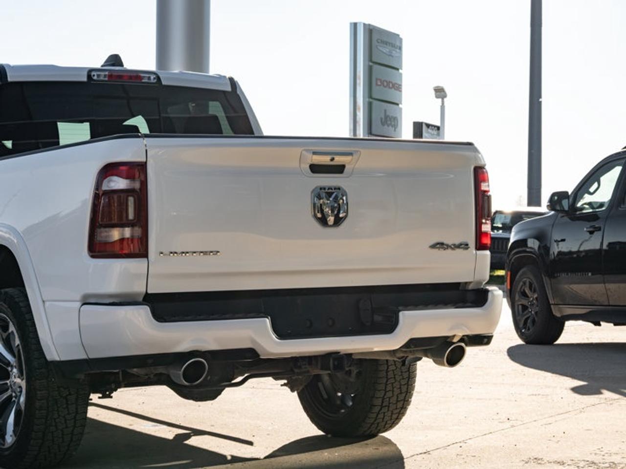 2022 RAM 1500 Limited Photo