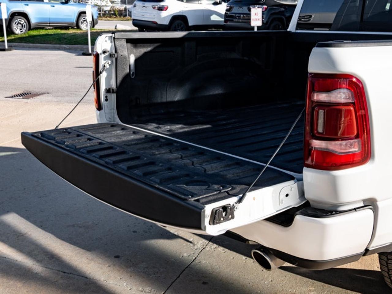 2022 RAM 1500 Limited Photo