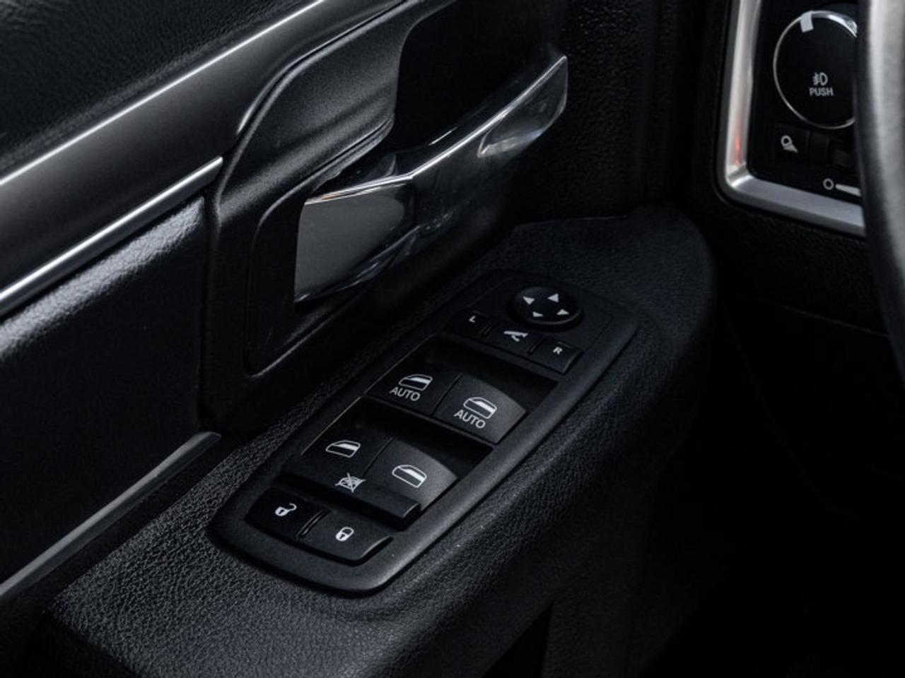 2022 RAM 1500 Classic WARLOCK Photo