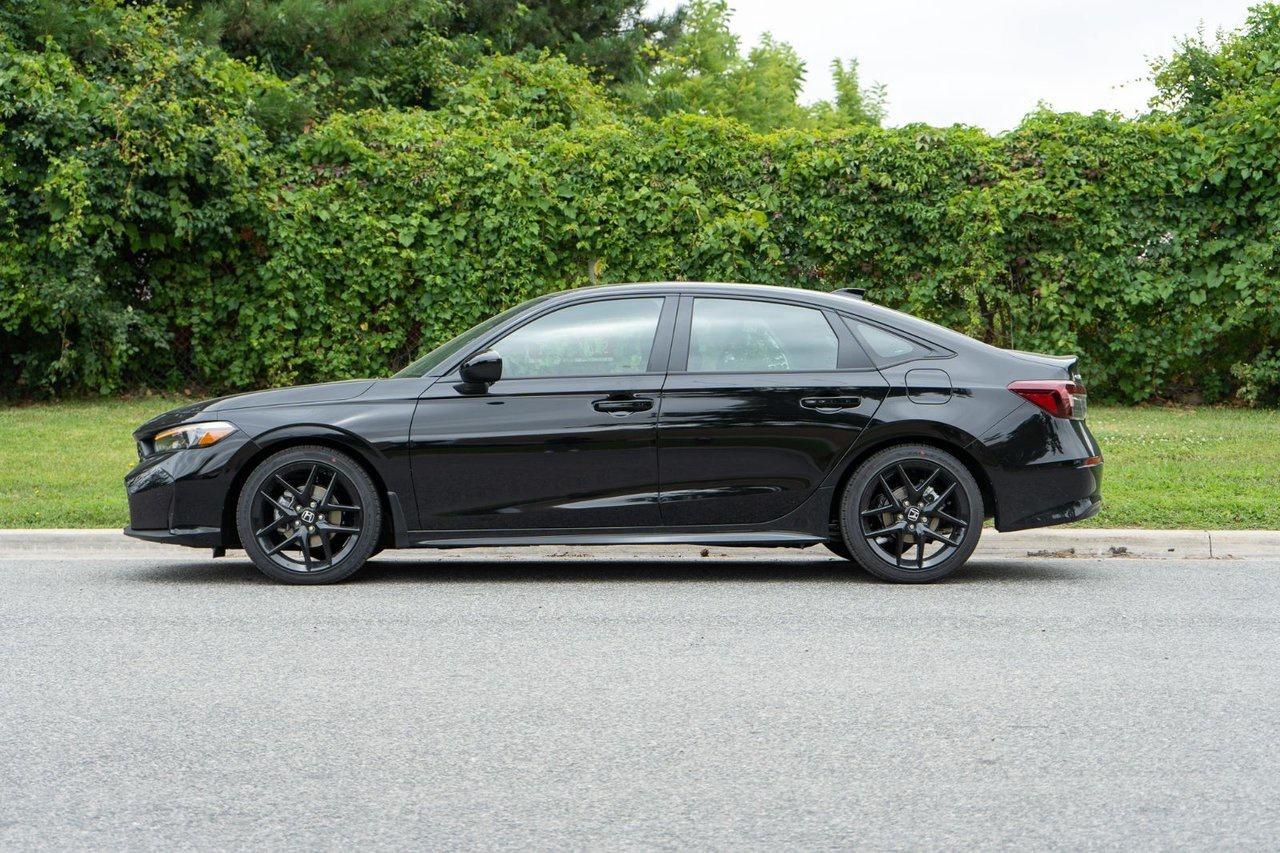 2025 Honda Civic Sedan Sport Photo