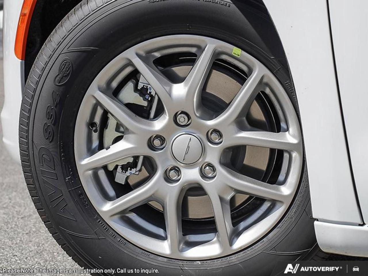 2027 Chrysler Pacifica Select Photo