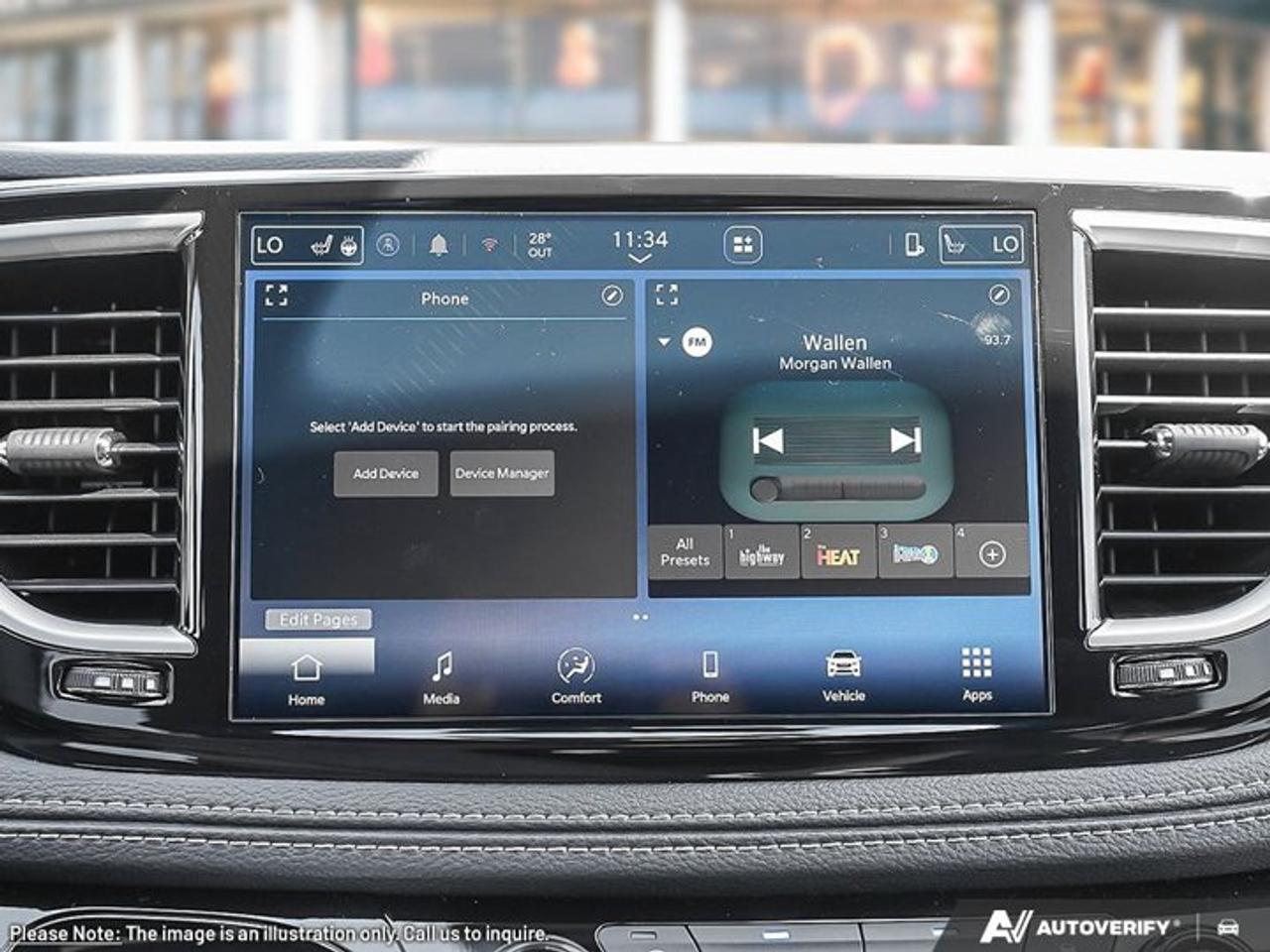 2027 Chrysler Pacifica Select Photo