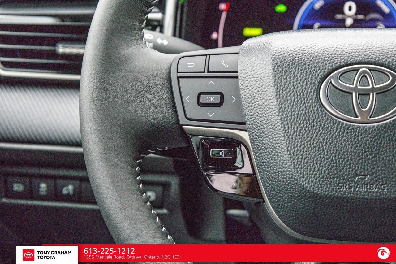 2026 Toyota Camry SE Upgrade Photo