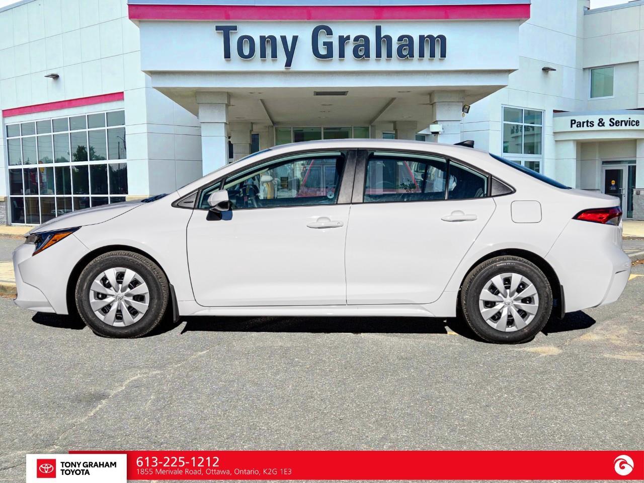 2027 Toyota Corolla L Photo2