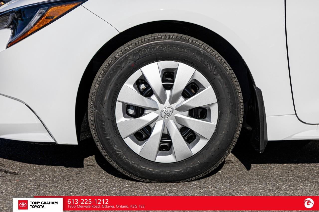 2027 Toyota Corolla L Photo