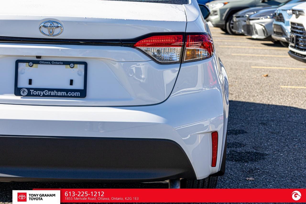 2027 Toyota Corolla L Photo