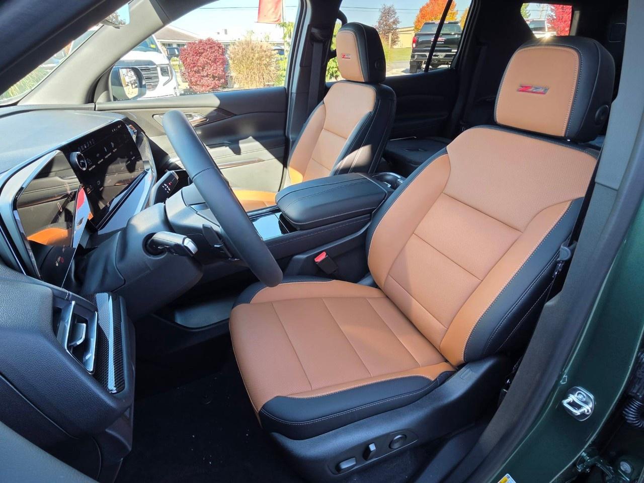 2027 Chevrolet Traverse AWD 4dr Z71 Photo