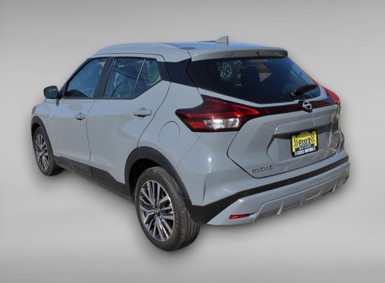 2024 Nissan Kicks SV*Low Ks*Heated Seats*CarPlay*Rear Cam*Gas Saver Photo