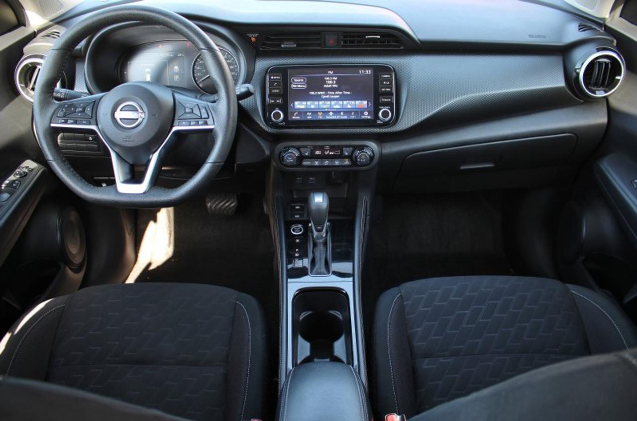 2024 Nissan Kicks SV*Low Ks*Heated Seats*CarPlay*Rear Cam*Gas Saver Photo