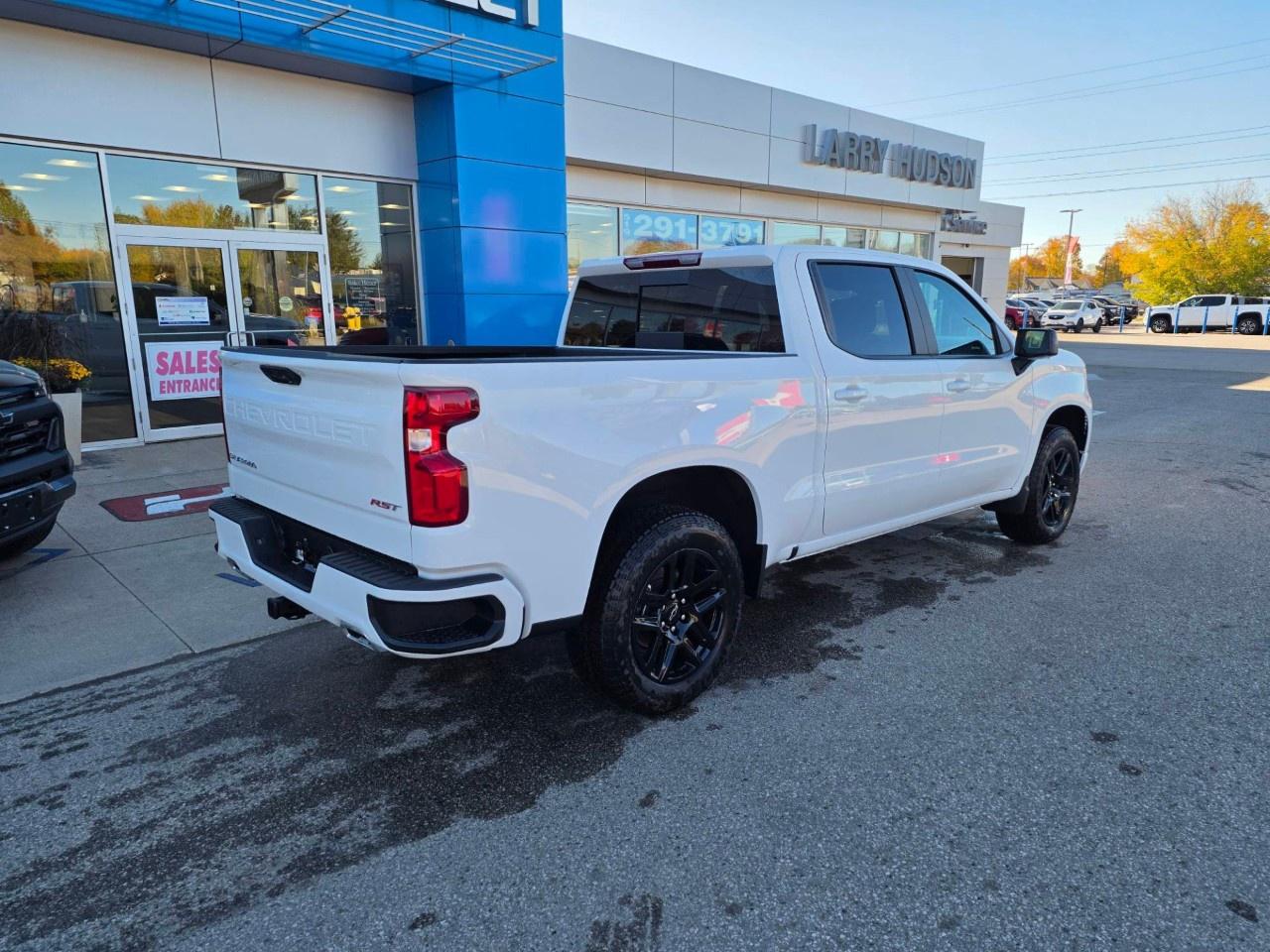 2026 Chevrolet Silverado 1500 Crew Cab Short Box 4-Wheel Drive RST Photo2