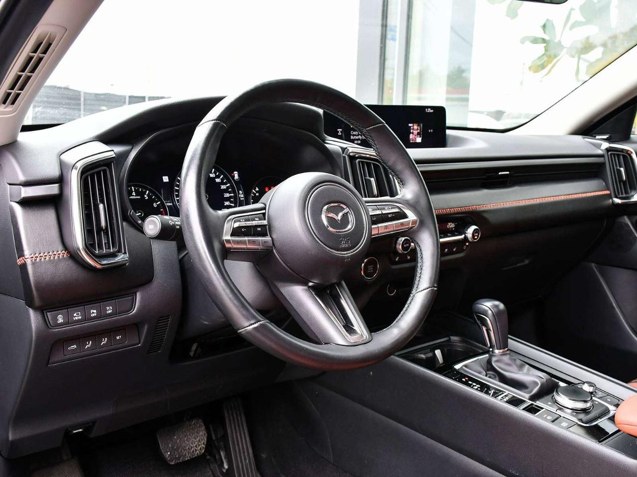 2025 Mazda CX-50 GT AWD Photo