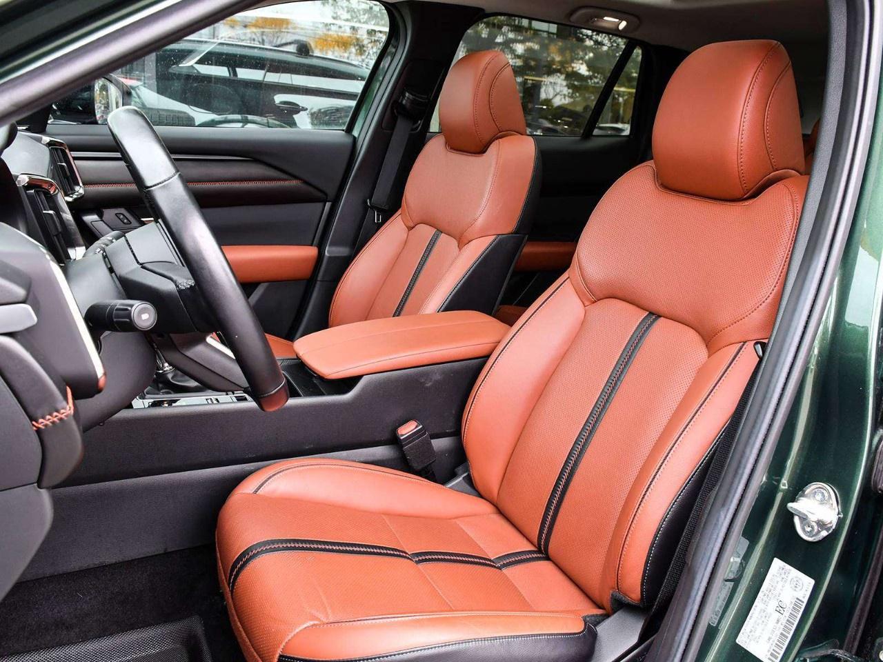 2025 Mazda CX-50 GT AWD Photo