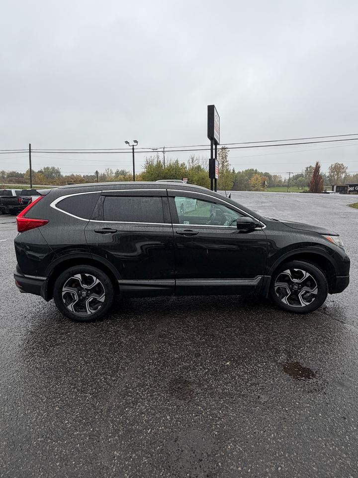 2017 Honda CR-V Touring Photo