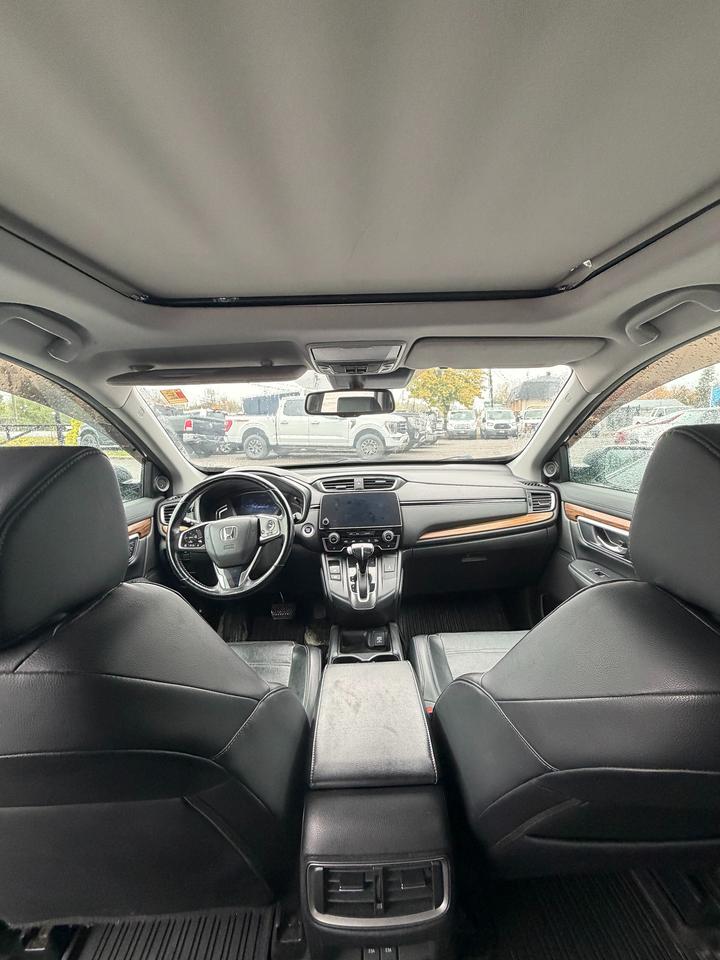 2017 Honda CR-V Touring Photo