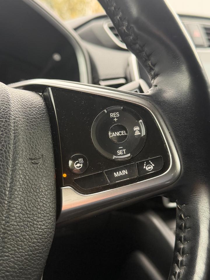 2017 Honda CR-V Touring Photo
