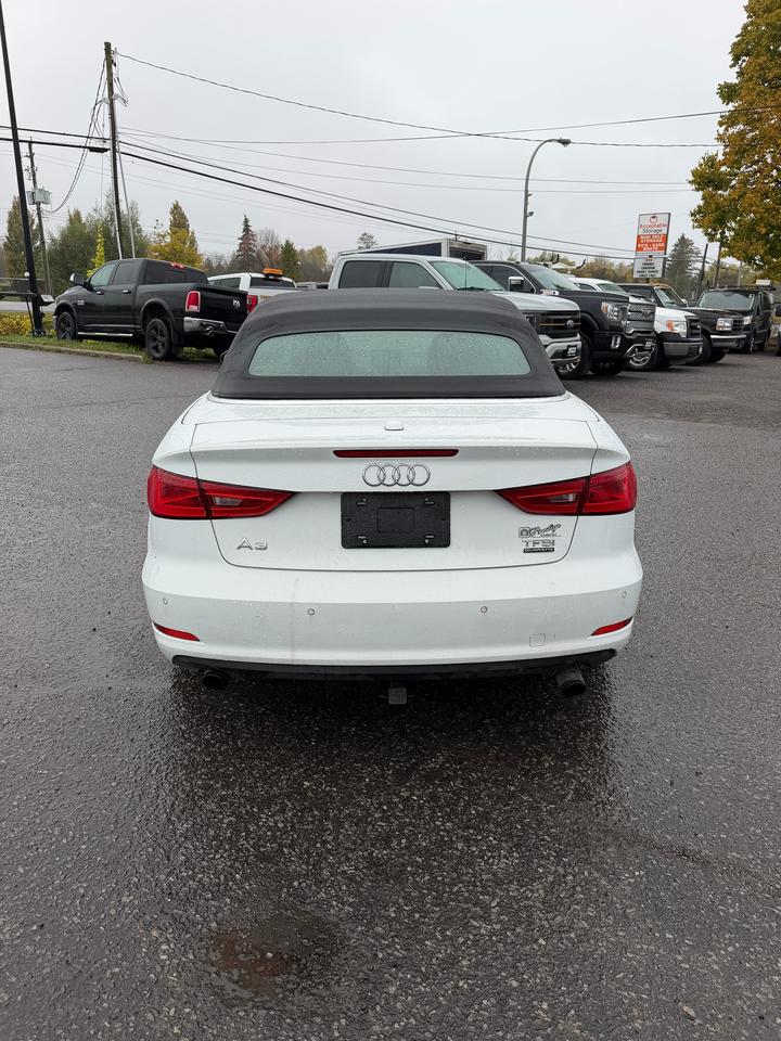 2015 Audi A3 2.0T Progressiv Photo3