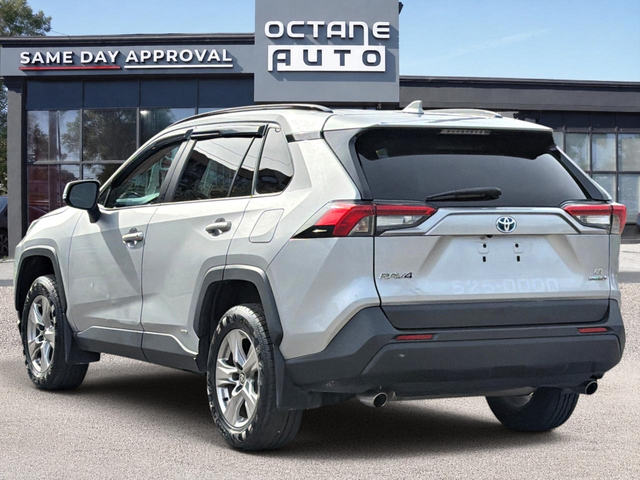 2022 Toyota RAV4 Hybrid LE AWD Photo