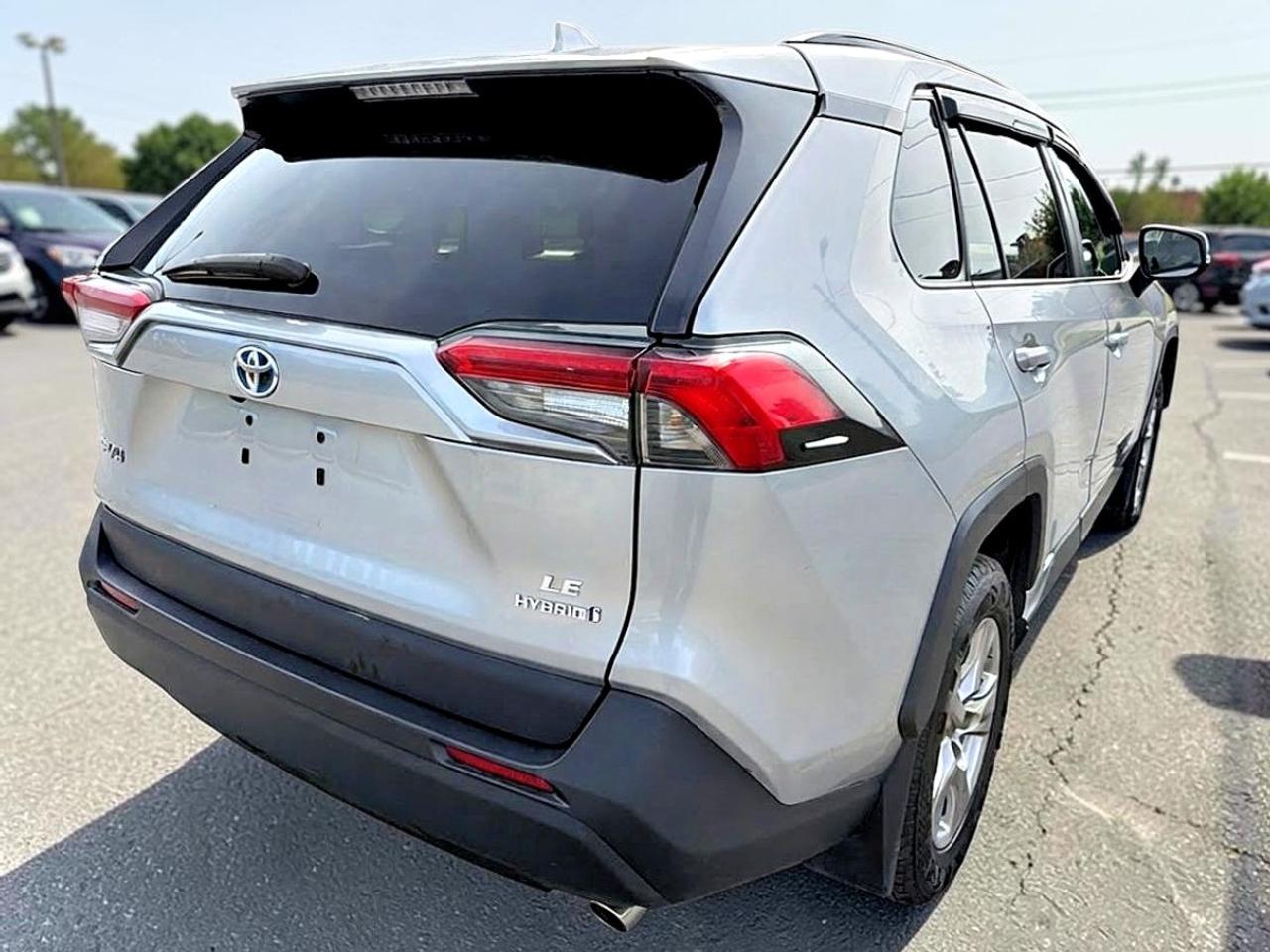 2022 Toyota RAV4 Hybrid LE AWD Photo