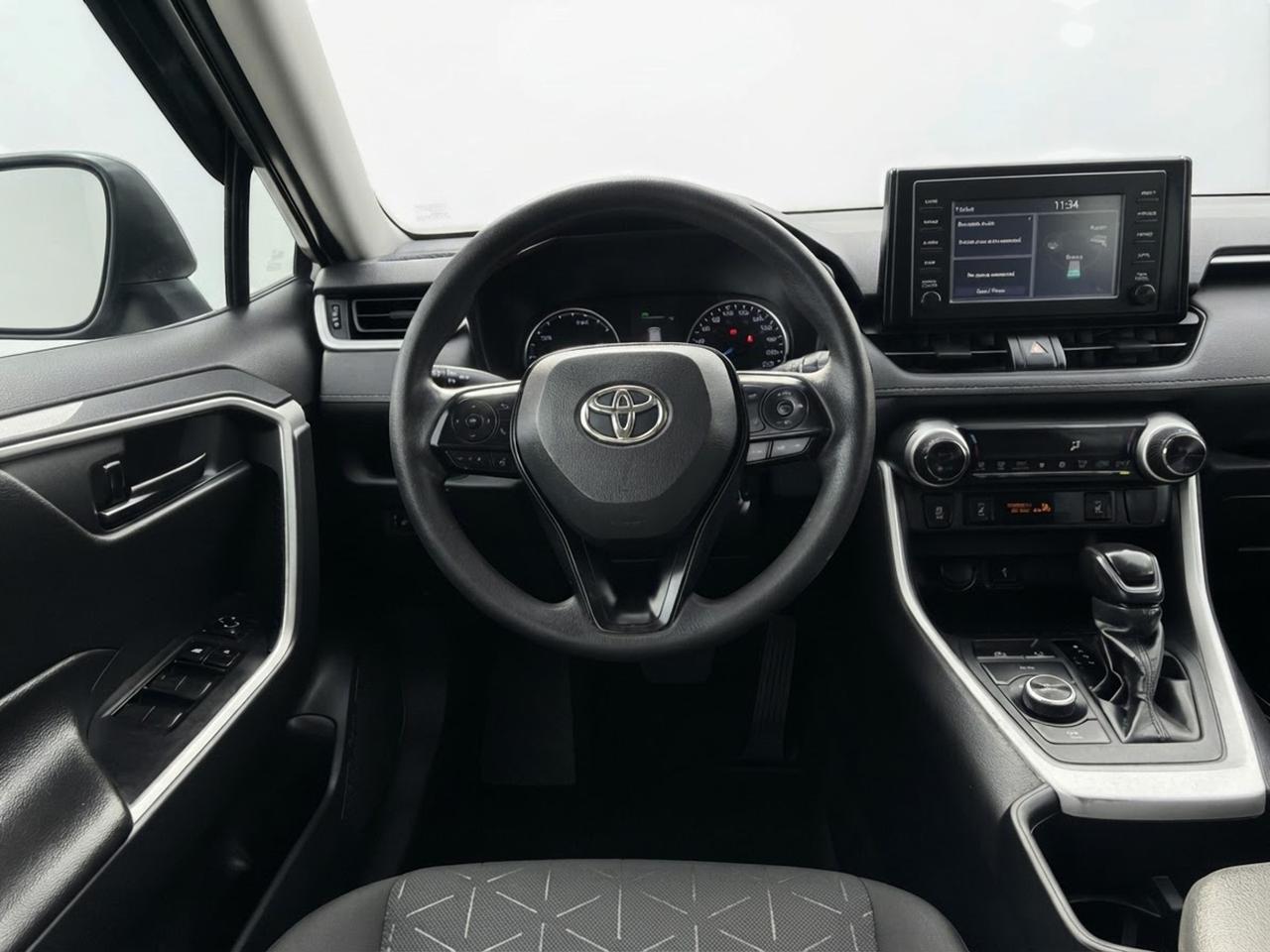 2022 Toyota RAV4 Hybrid LE AWD Photo