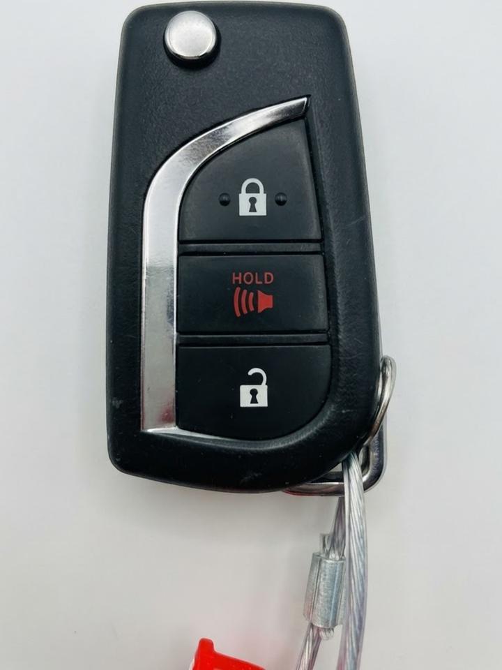 2022 Toyota RAV4 Hybrid LE AWD Photo