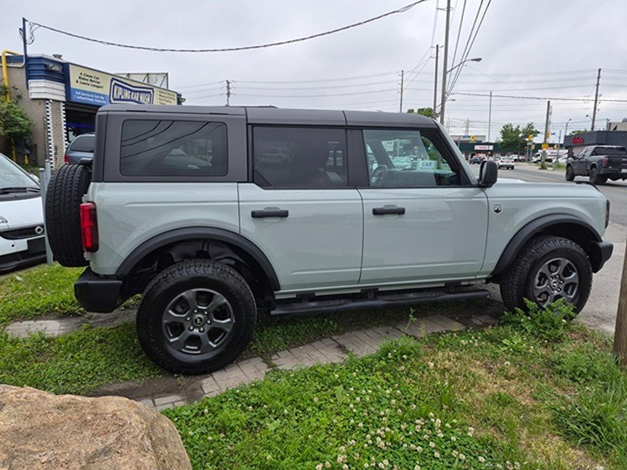 2022 Ford Bronco Big Bend Photo1