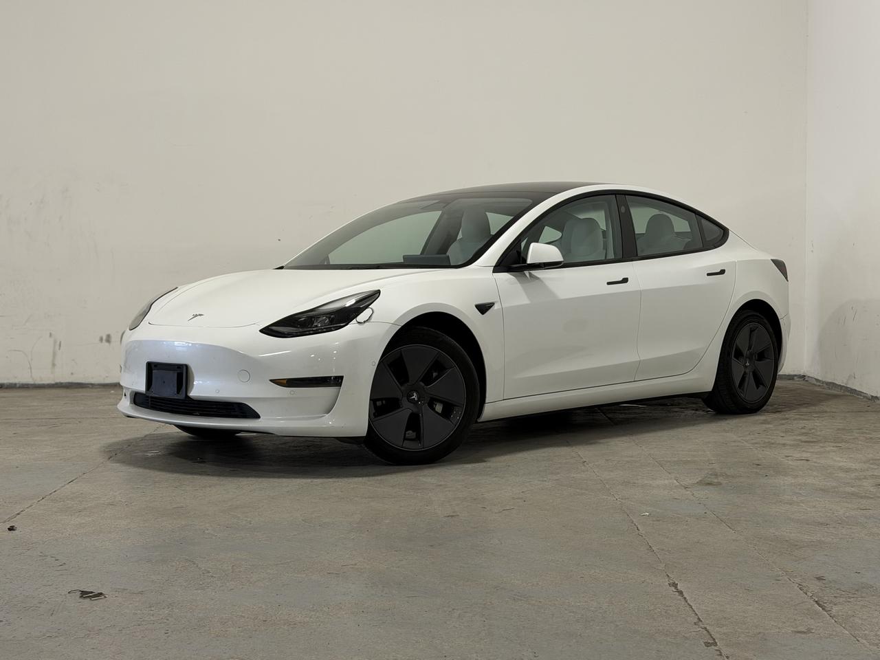  2022 Tesla Model 3 RWD   