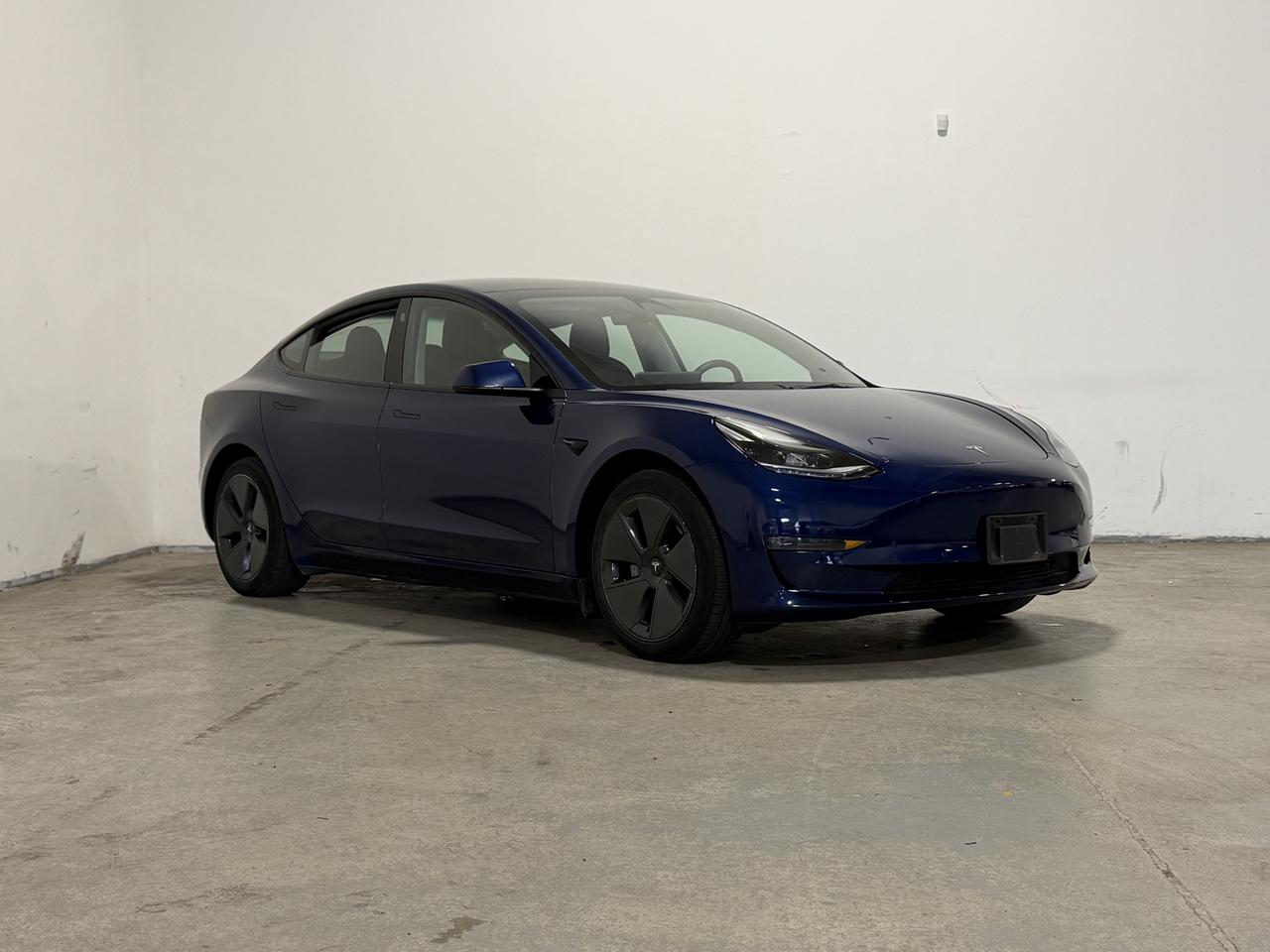 2022 Tesla Model 3 Long Range |AWD| Traffic Aware W/ Autosteer Photo2