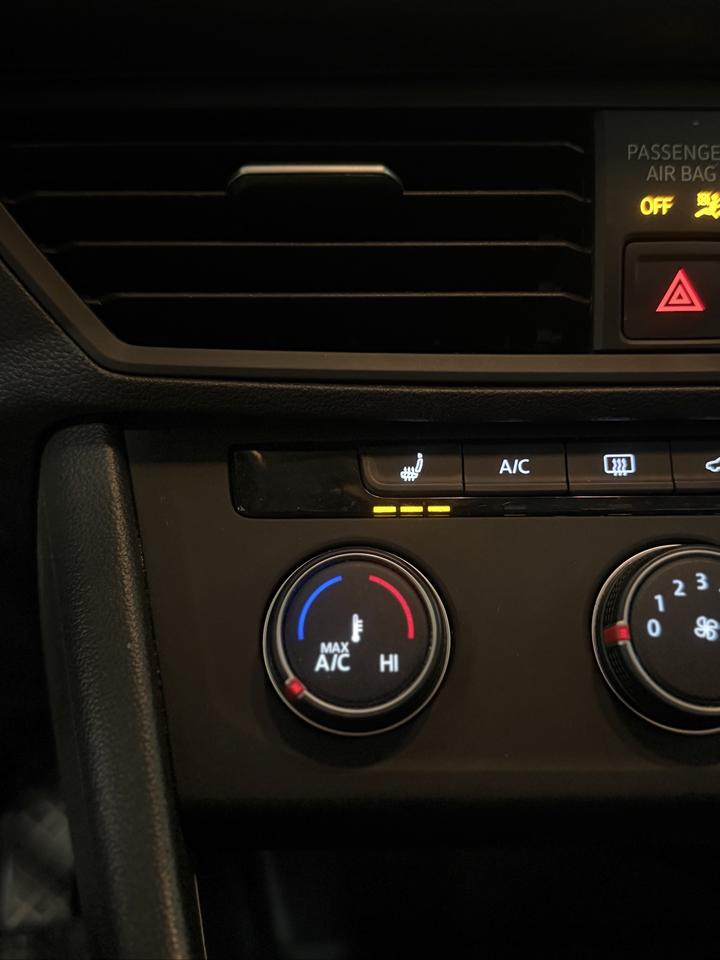 2022 Volkswagen Jetta Trendline Photo
