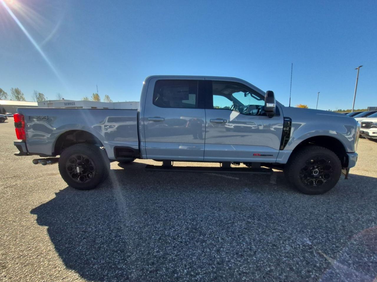 2027 Ford F-350 LARIAT, LOADED WITH ULTIMATE PKG & PREMIUM PKG Photo