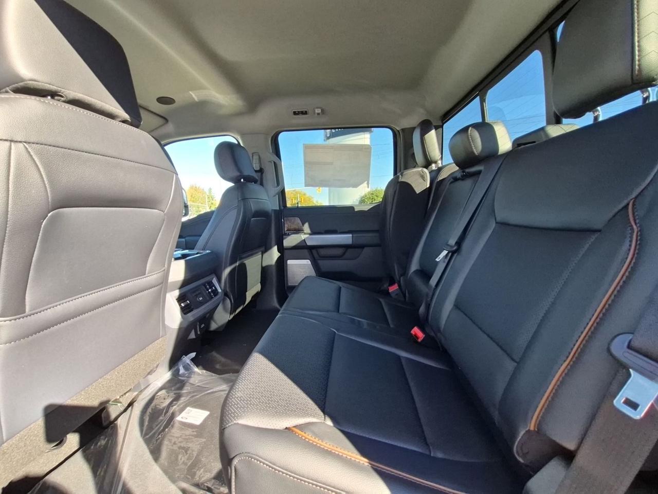 2027 Ford F-350 LARIAT, LOADED WITH ULTIMATE PKG & PREMIUM PKG Photo