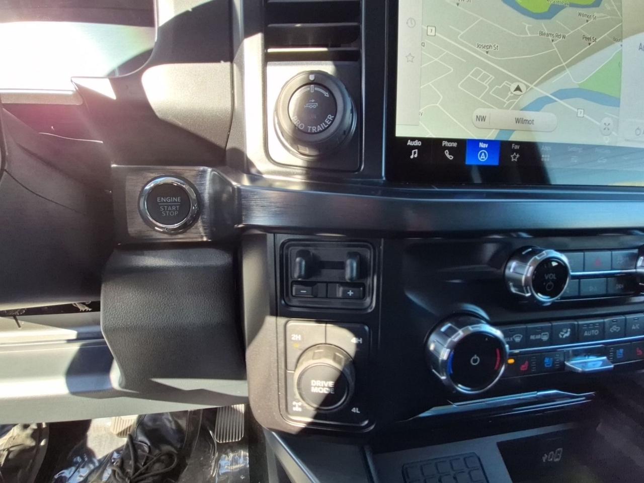 2027 Ford F-350 LARIAT, LOADED WITH ULTIMATE PKG & PREMIUM PKG Photo