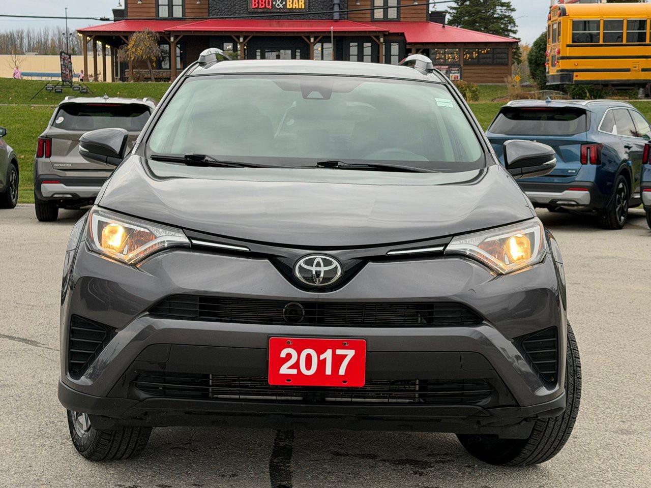 2017 Toyota RAV4 LE Photo