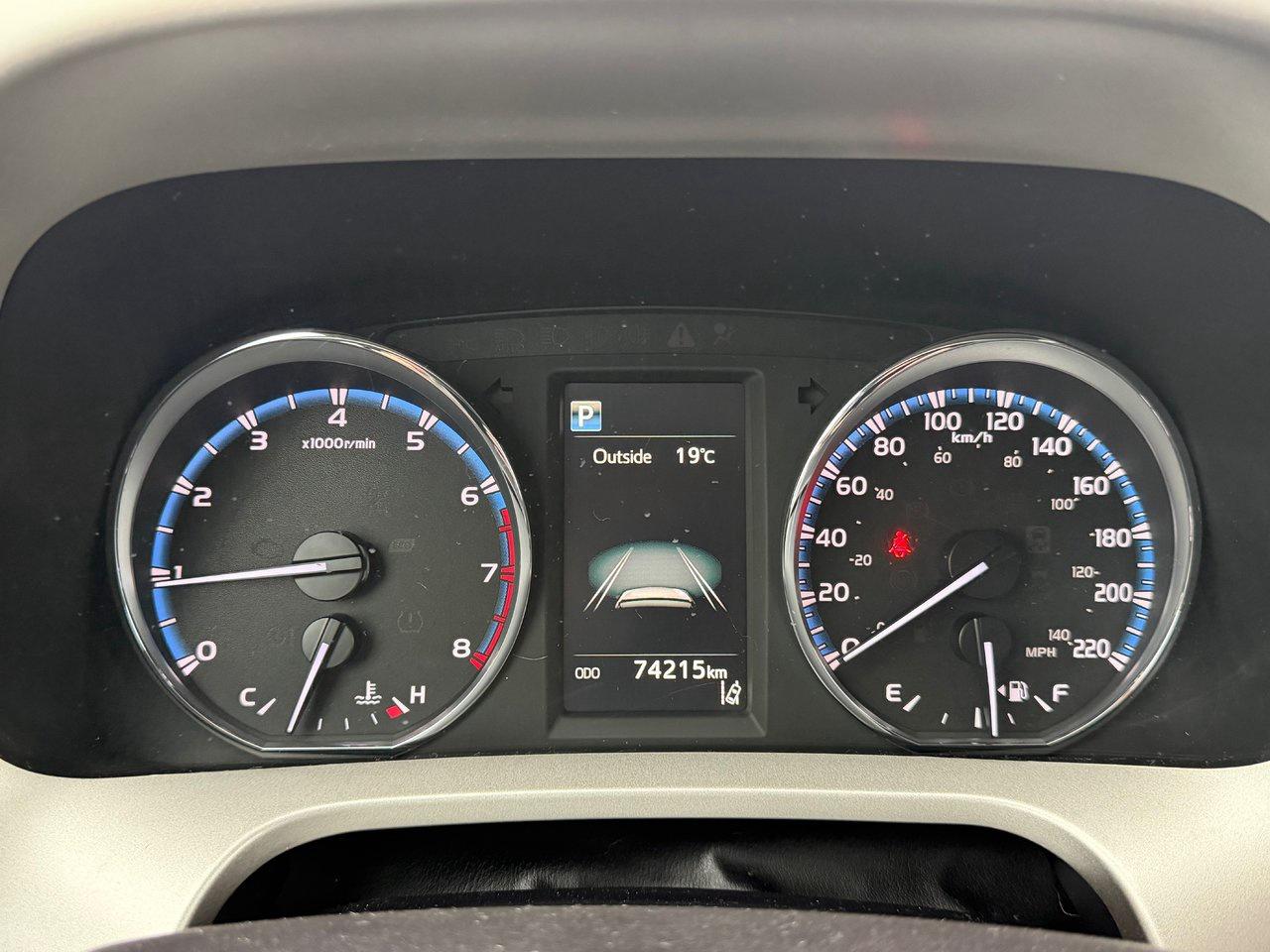 2017 Toyota RAV4 LE Photo