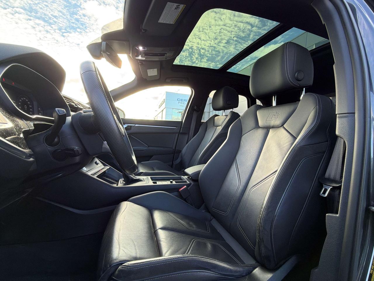 2020 Audi Q3 PREMIUM PLUS S-LINE Photo