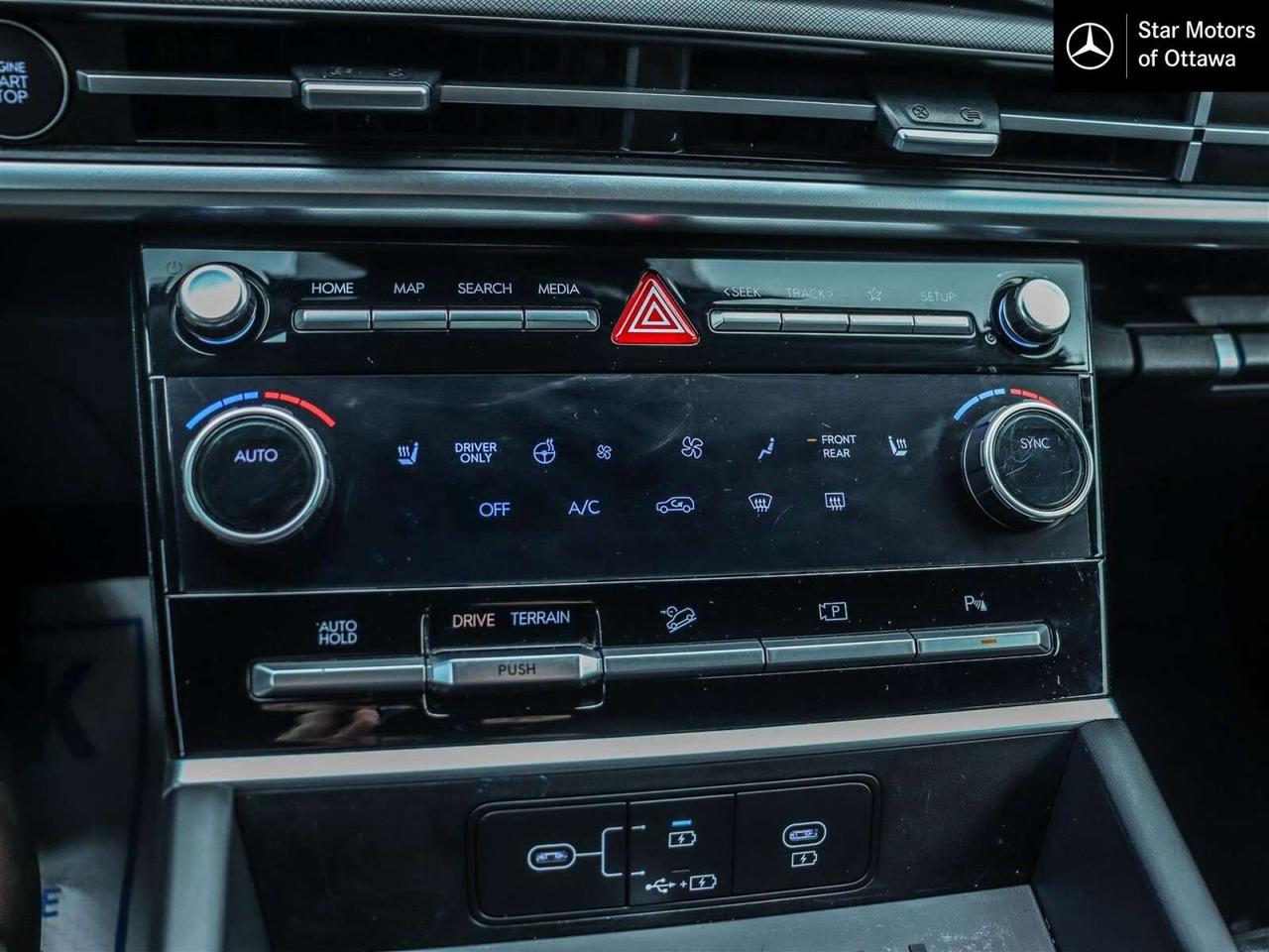 2025 Hyundai Santa Fe Preferred Photo