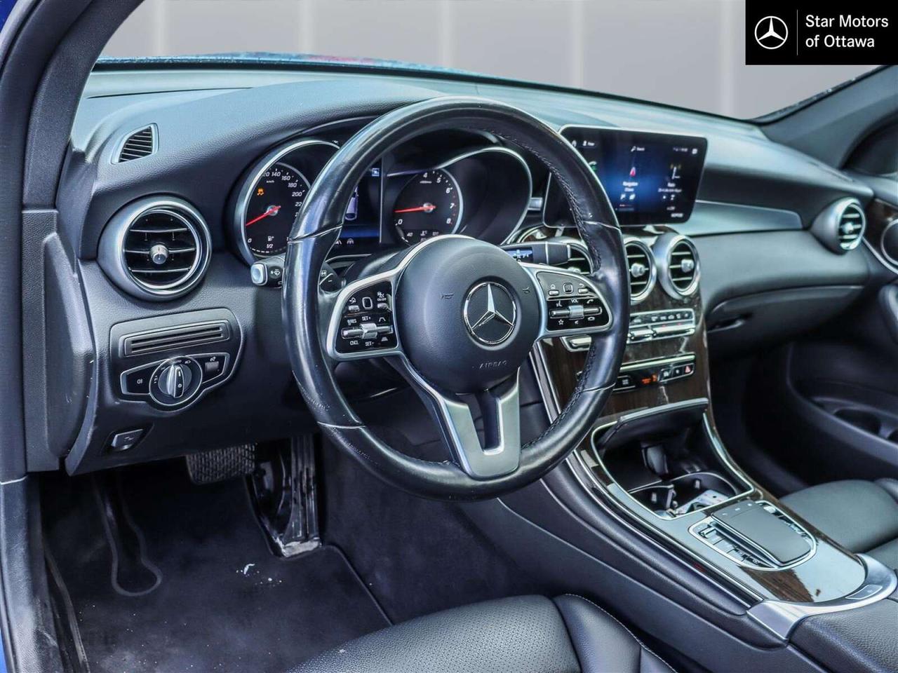 2022 Mercedes-Benz GLC GLC 300 Photo