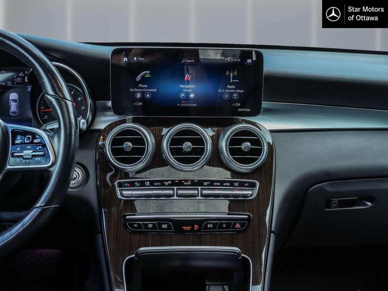 2022 Mercedes-Benz GLC GLC 300 Photo