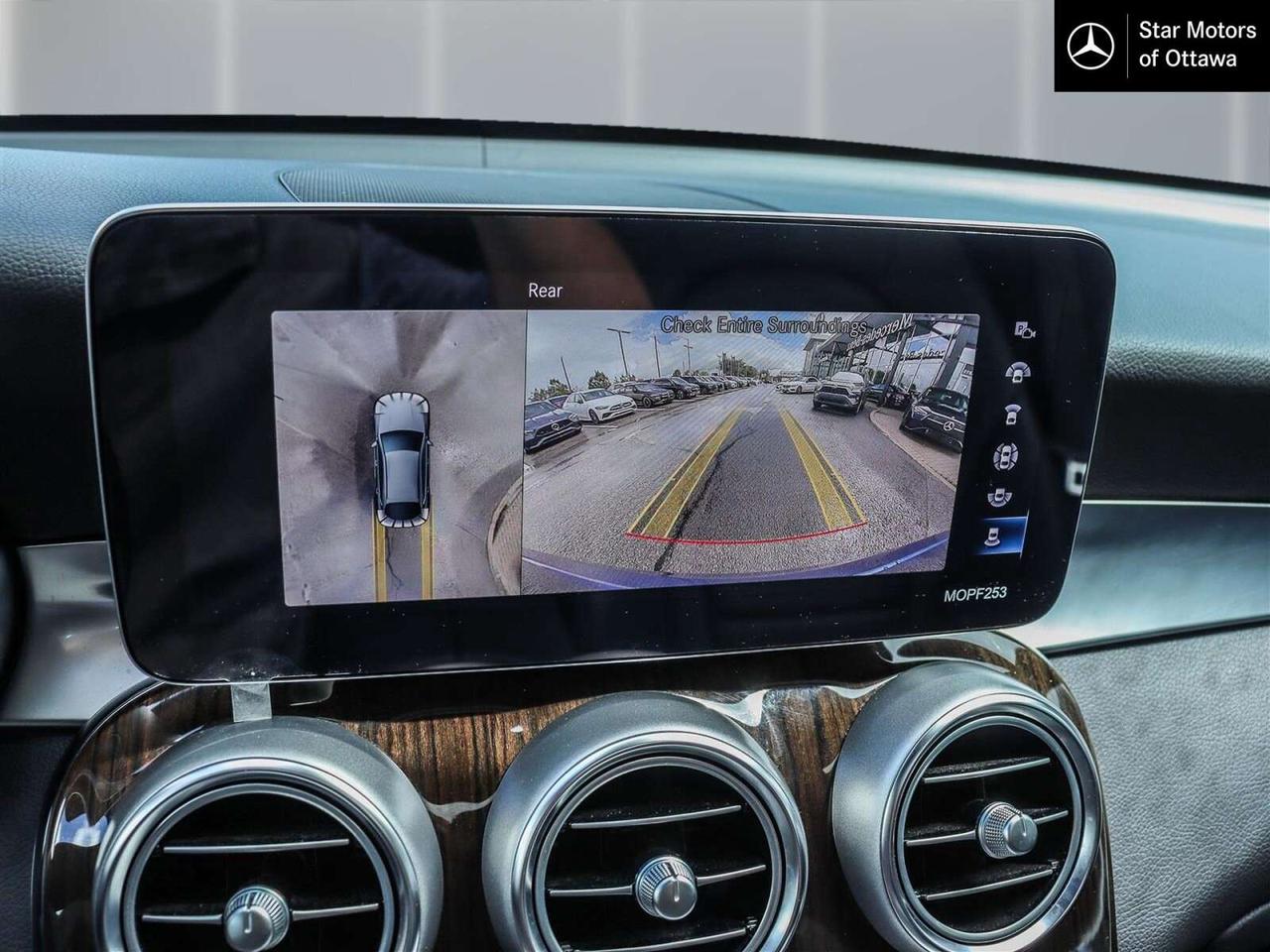 2022 Mercedes-Benz GLC GLC 300 Photo
