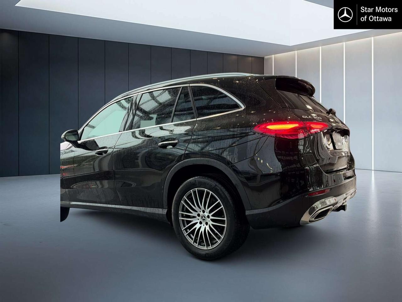 2026 Mercedes-Benz GLC 4MATIC Photo2