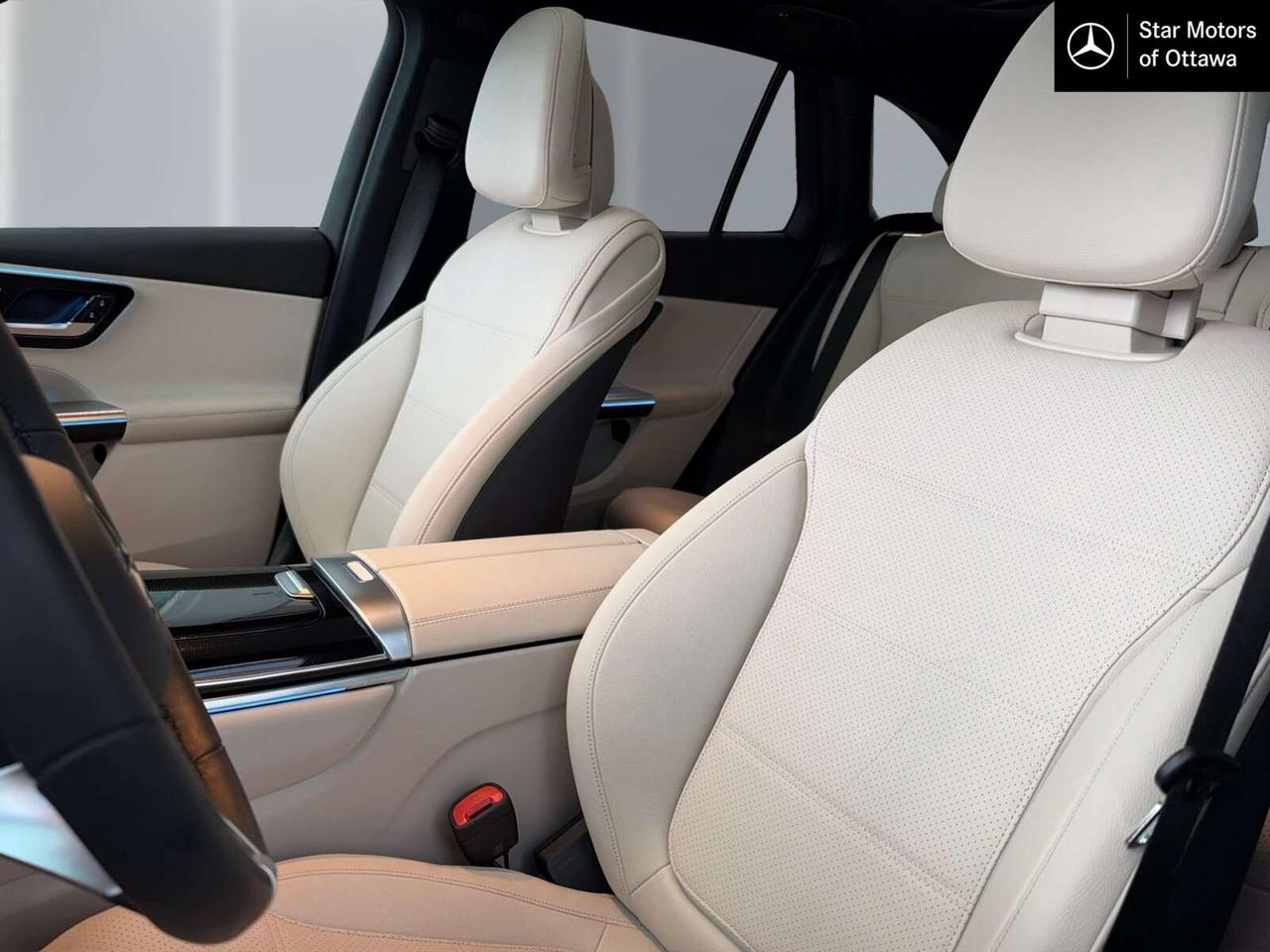 2026 Mercedes-Benz GLC 4MATIC Photo