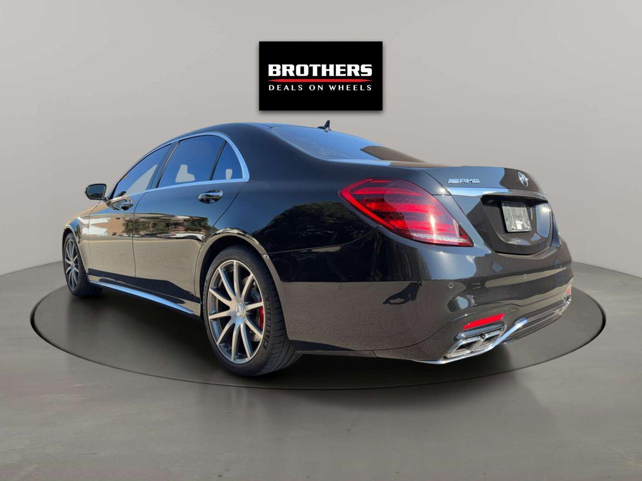 2018 Mercedes-Benz S-Class AMG S 63 4Matic Sedan Photo4