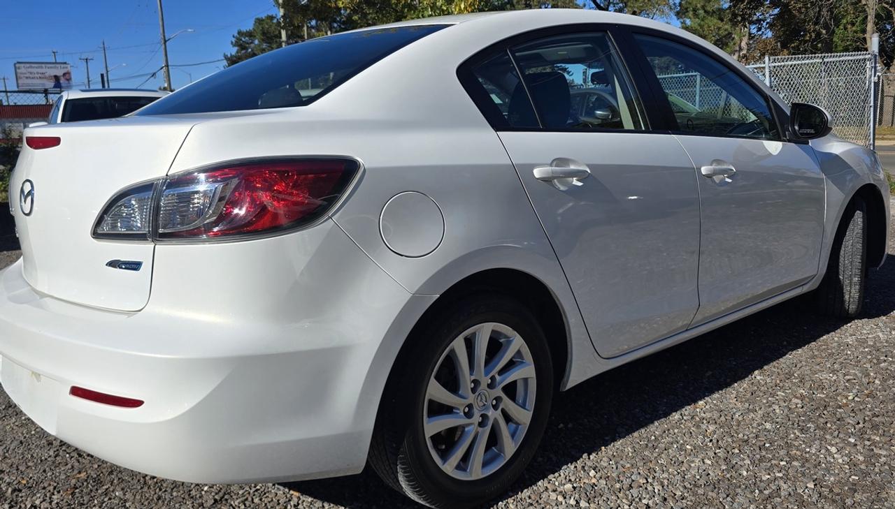 2012 Mazda MAZDA3 GS Photo
