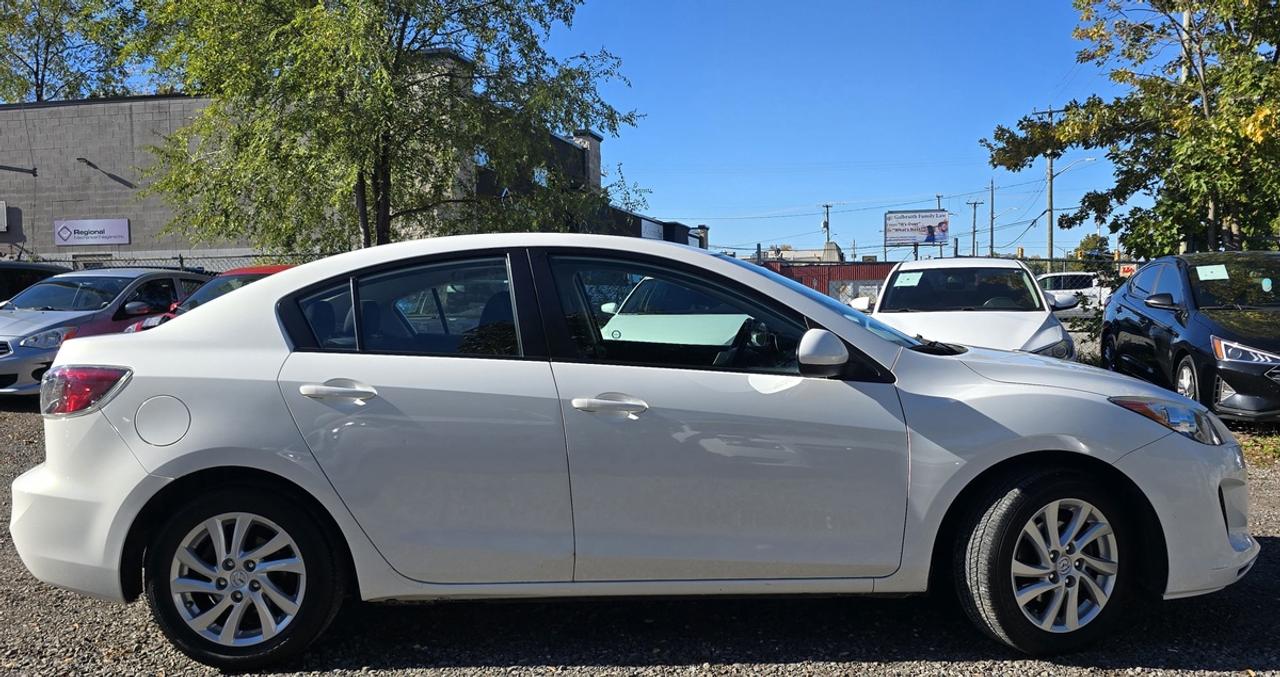 2012 Mazda MAZDA3 GS Photo