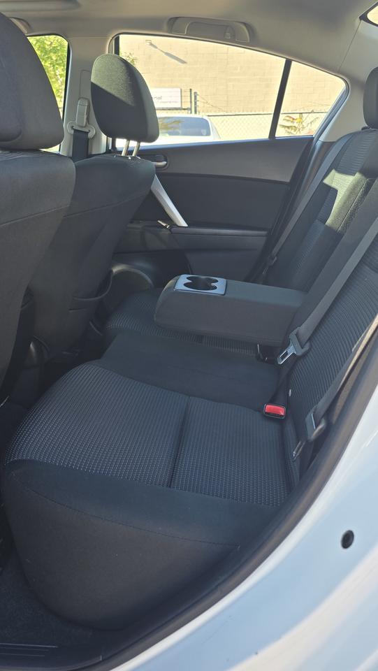 2012 Mazda MAZDA3 GS Photo