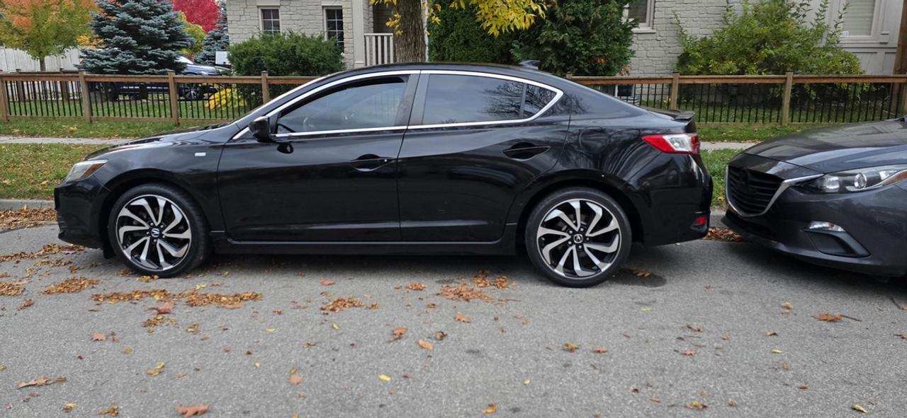 2017 Acura ILX A-SPEC Photo4