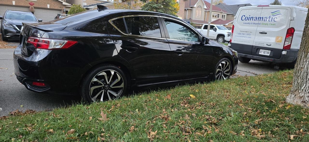 2017 Acura ILX A-SPEC Photo3